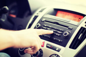 Kodovi za auto radio – gdje ih tražiti?