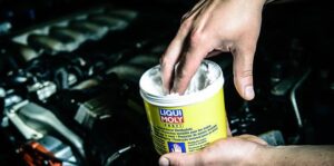 Profesionalna zaštita ruku: Liqui Moly pasta za pranje ruku i nevidljiva rukavica